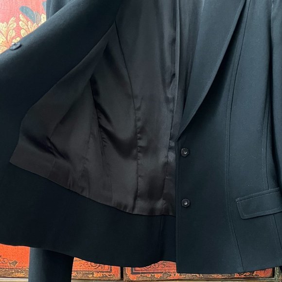 Elie Tahari Black Blazer,  size 4 - Picture 3 of 9